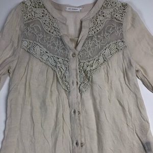 Blu Pepper Cream Lace Detail Button‎ Up Shirt Women's Size M